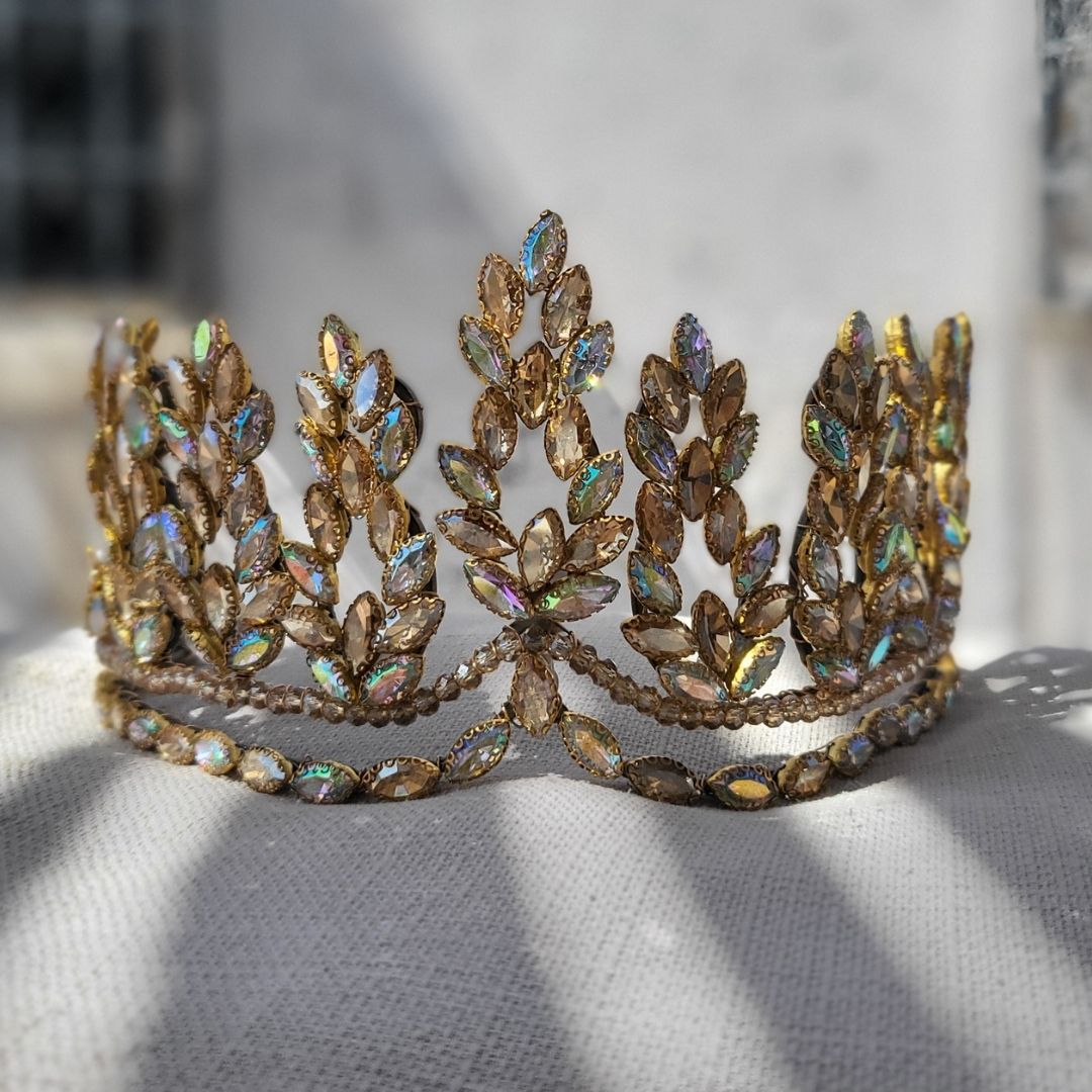 Couronne dorée luxe cristaux mariage