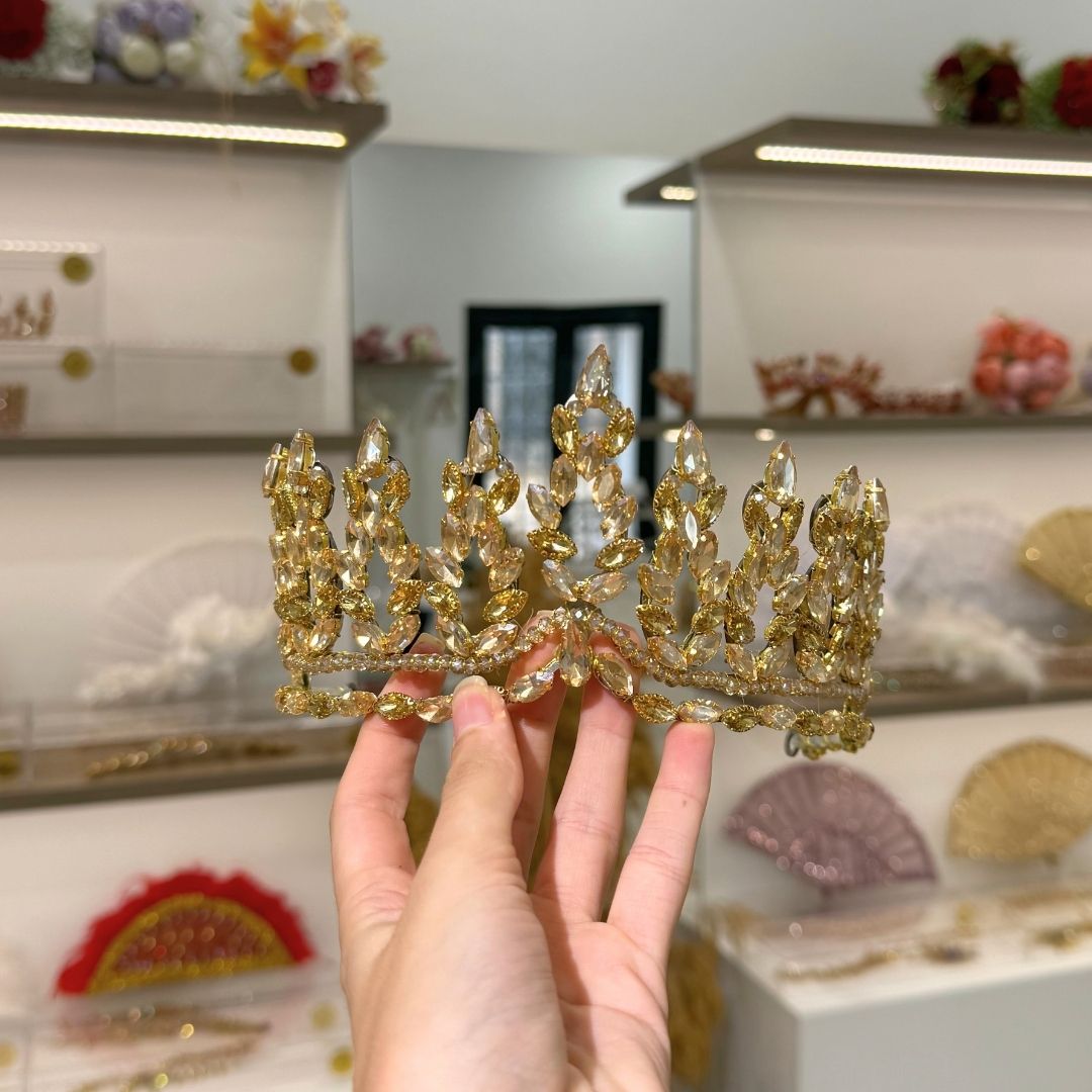Couronne princesse dorée avec cristaux champagne