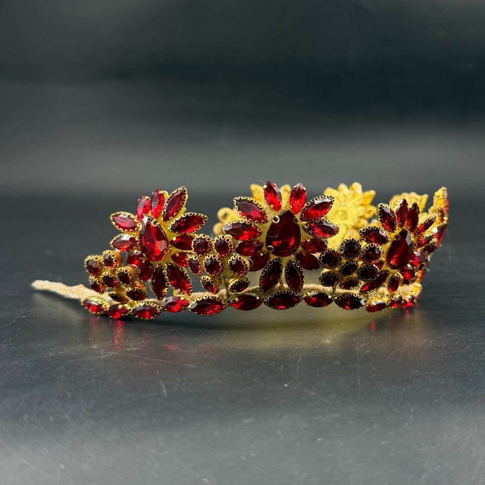 Couronne princesse rouge rubis et dorée