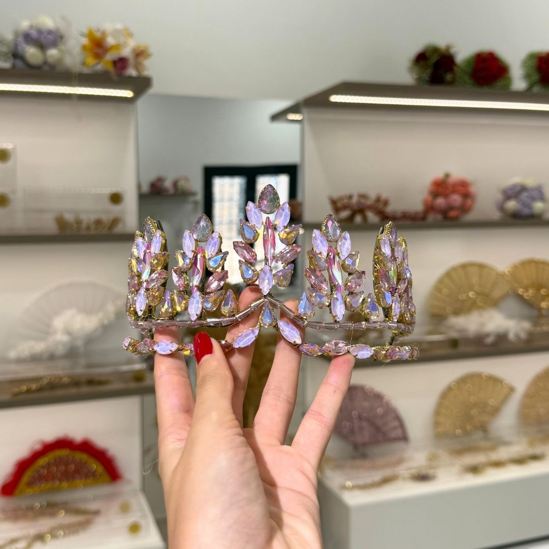 Couronne princesse dorée avec cristaux roses irisés