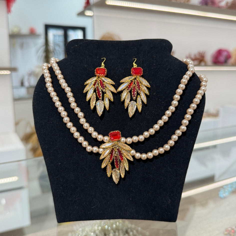 Collier Avec boucle d'oreille de mariage en perles et strass rouge– Accessoire glamour