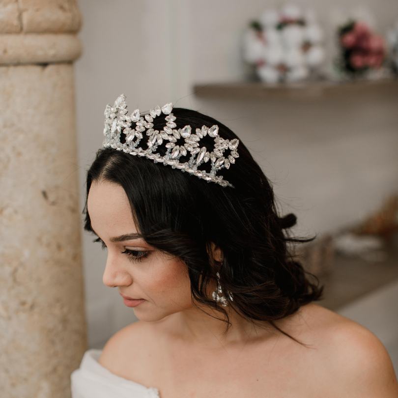 Diadème de mariage en perles et cristal, diadème de mariée, casque de mariage en perles, diadème de mariage en perles, couronne de mariage en cristal, Couronne couleur blanche