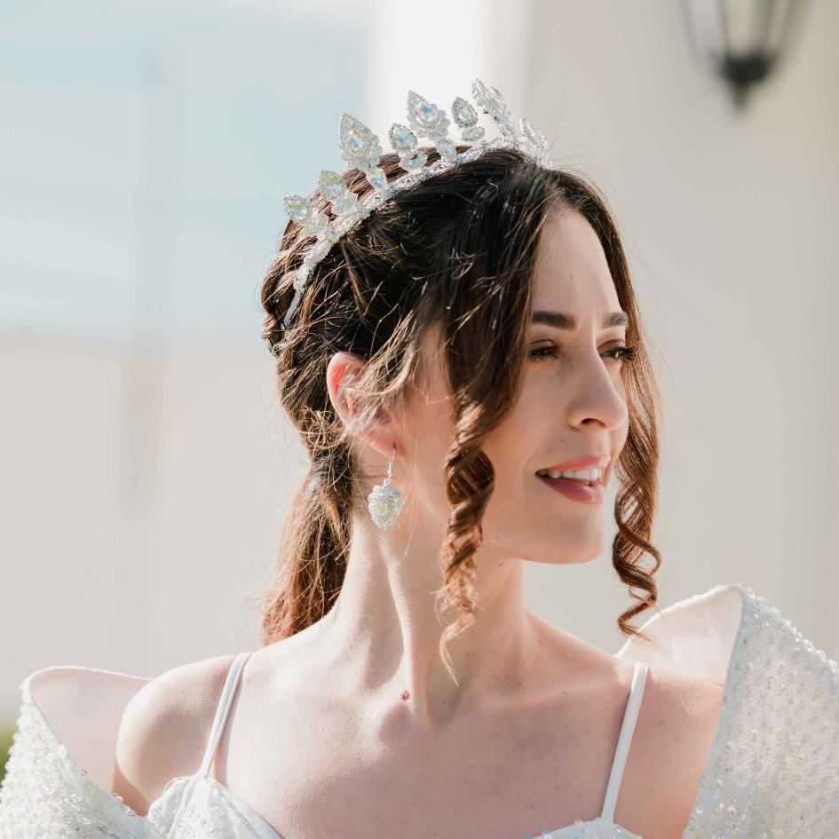 Couronne de mariage modelé royale couleur blanc