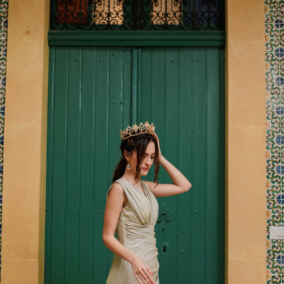 Diadème doré floral avec cristaux et feuilles, accessoire mariage chic