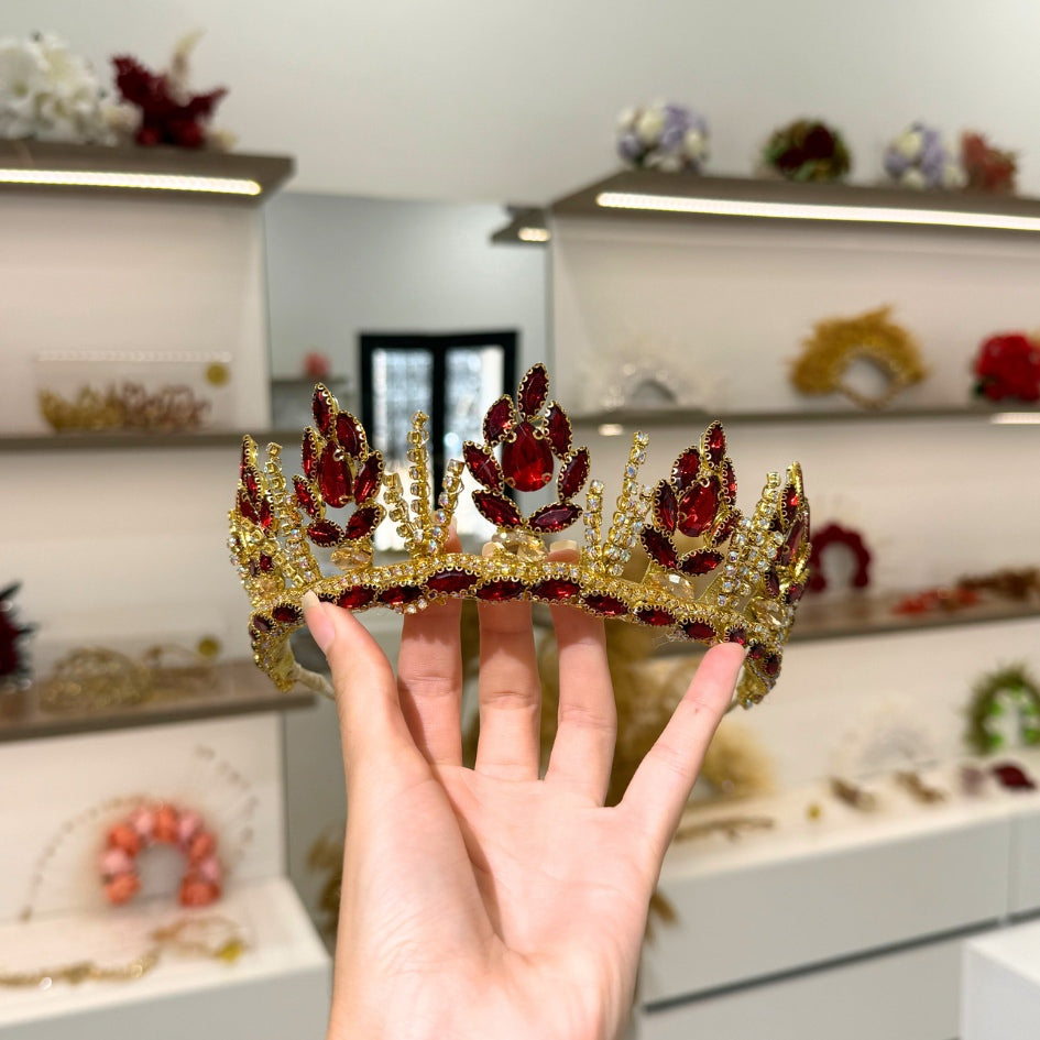 Pack mariage couronne collier et boucles d’oreilles élégant rouge et doré