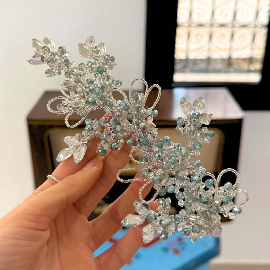 Accessoire de coiffure en cristal et perles Bleu ciel – Idéal pour mariage et cérémonie