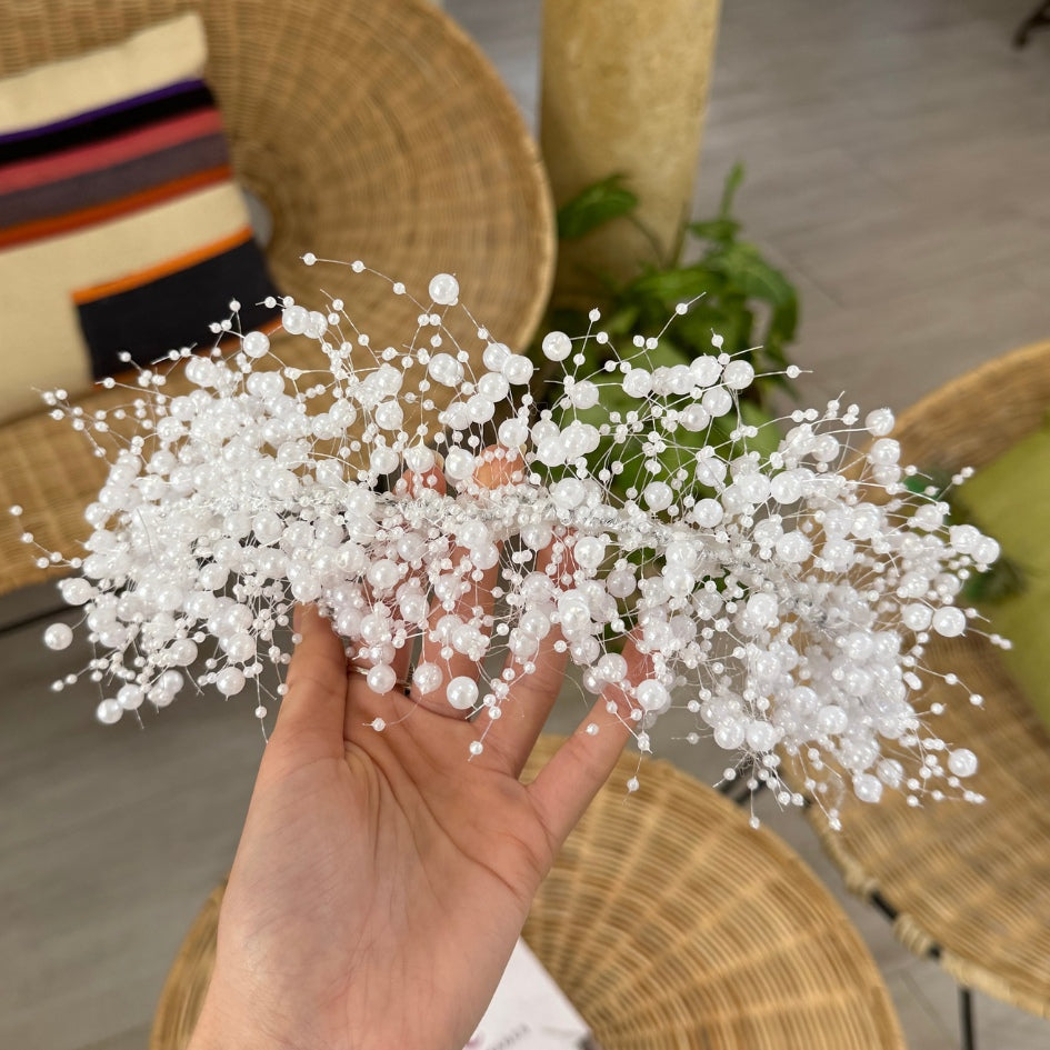 Peigne de cheveux en perles blanches – Accessoire romantique pour coiffure de mariée