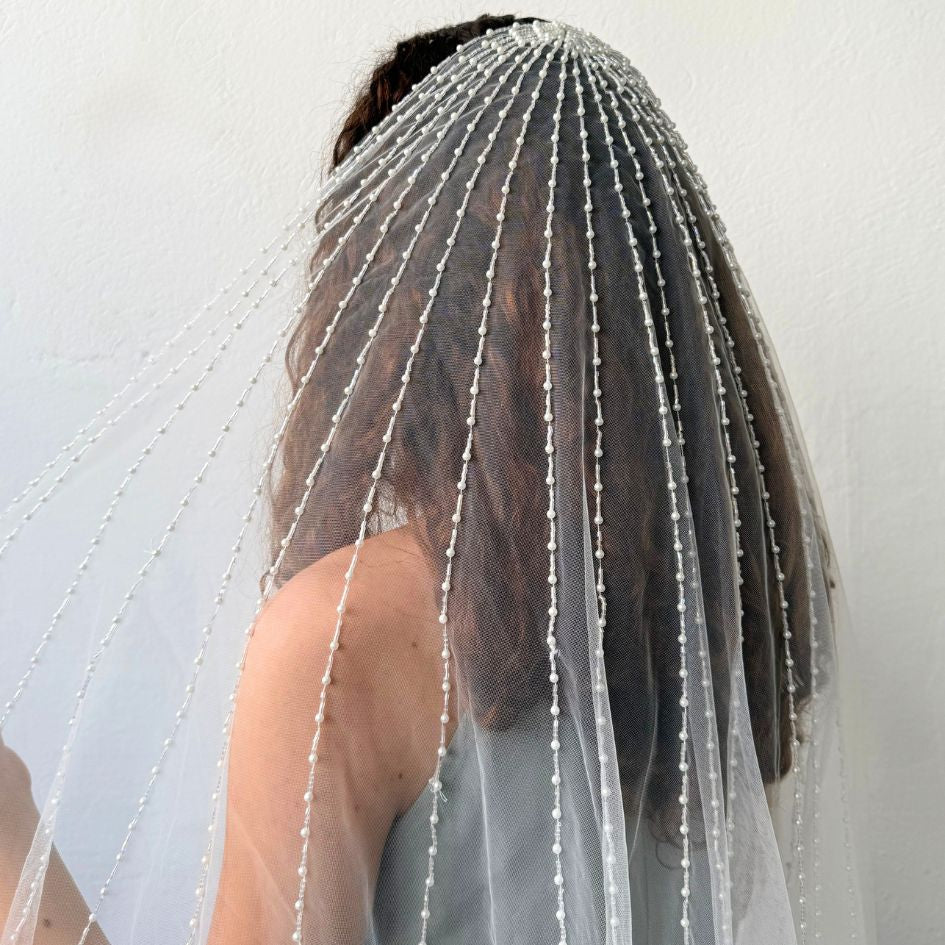 Voile de mariée blanc avec perles brodées