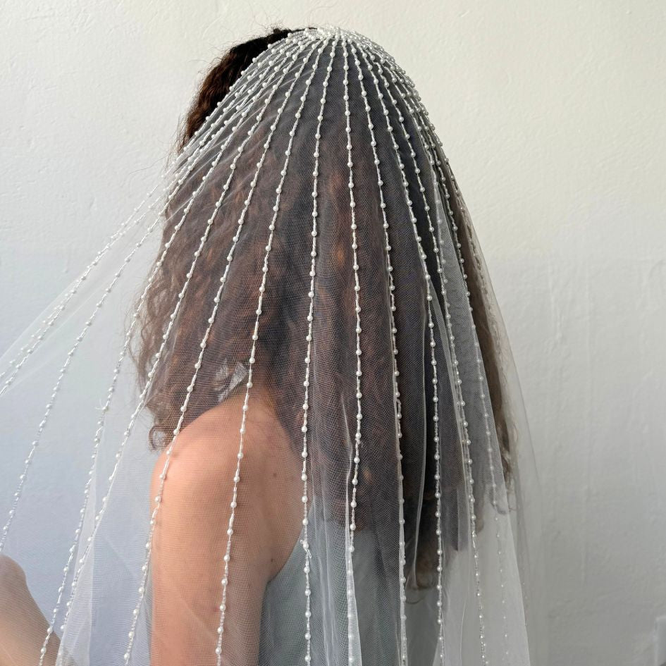 Voile de mariée blanc avec perles brodées
