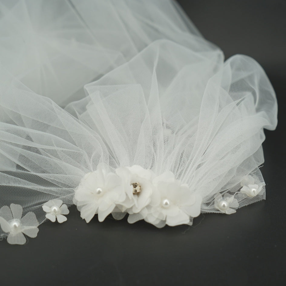 Voile de mariage style princesse avec bordure perlée