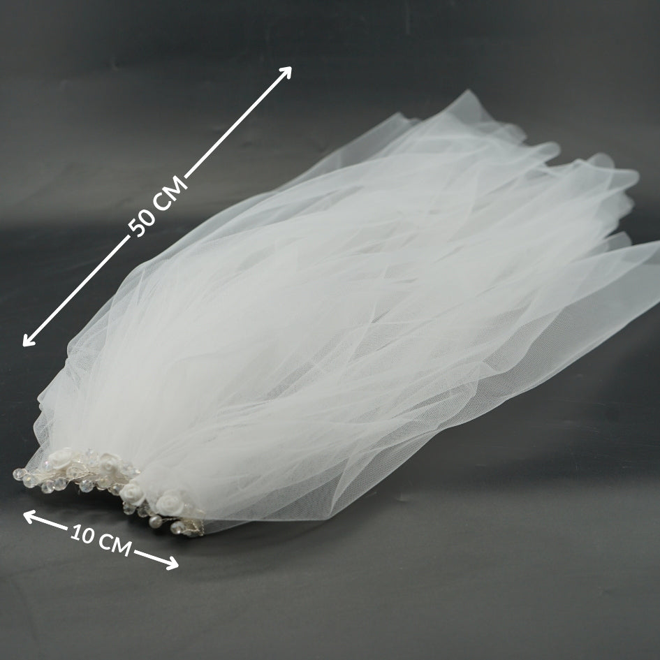 Voile de mariée court en tulle avec finition perles délicates