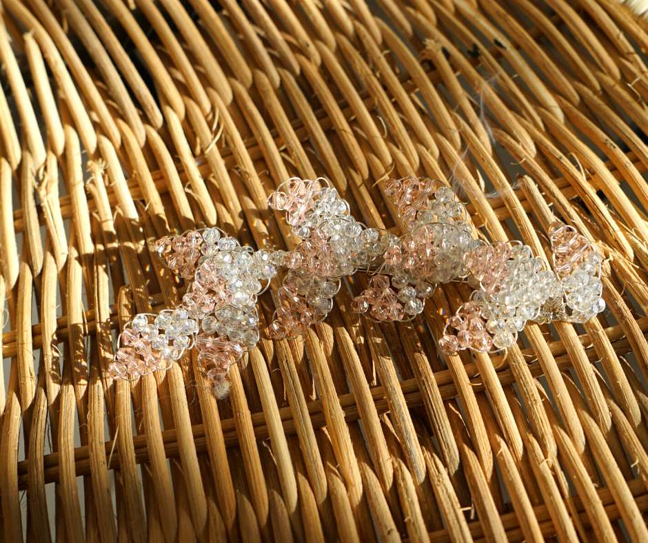 Broche cheveux rose bébé et blanche modèle losange