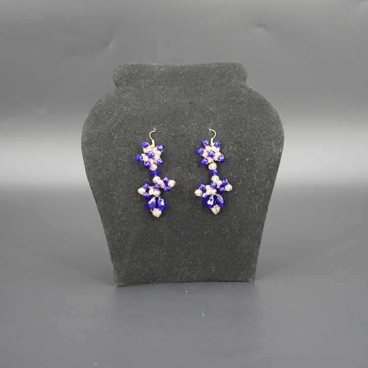 Boucles d'oreille bleu turquois et doré , en forme de petites fleurs pour soirées, mariages