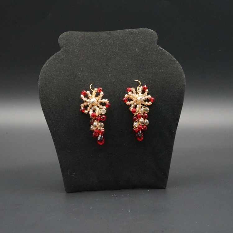 Boucles d'oreille rouge et doré pour soirée , modèle fleur