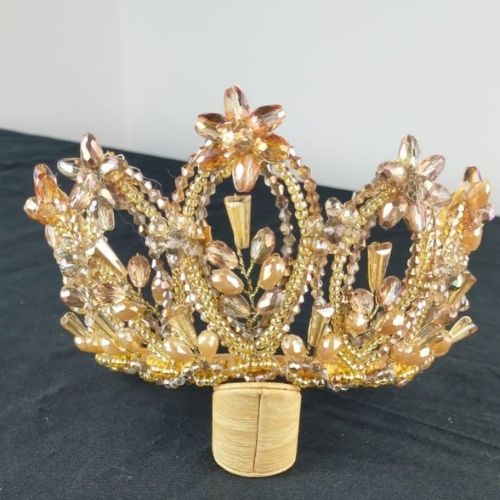 Couronne Wtia, style royal floral