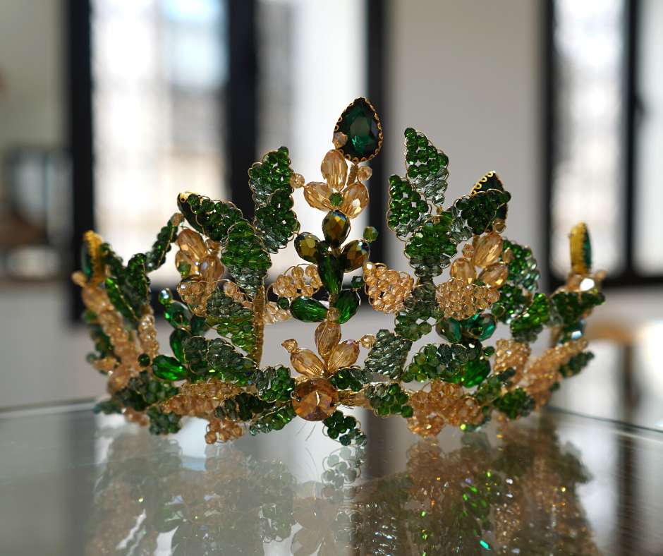 Couronne mariée Verte/D'orée. modèle cristal