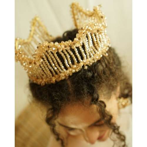 Couronne Wtia, style filet linéaire