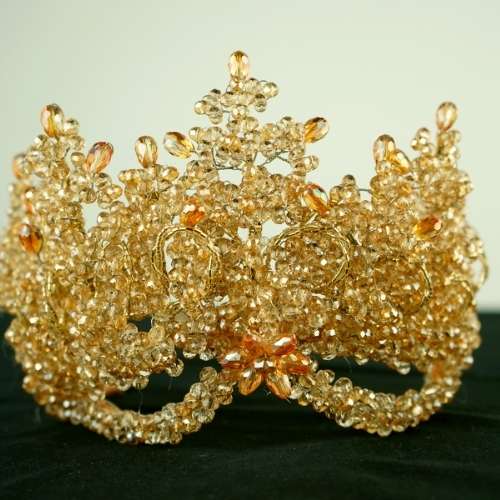 Couronne wtia, style royale