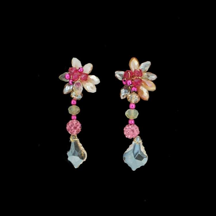 Boucles d'oreille rose pour mariage , modèle plante