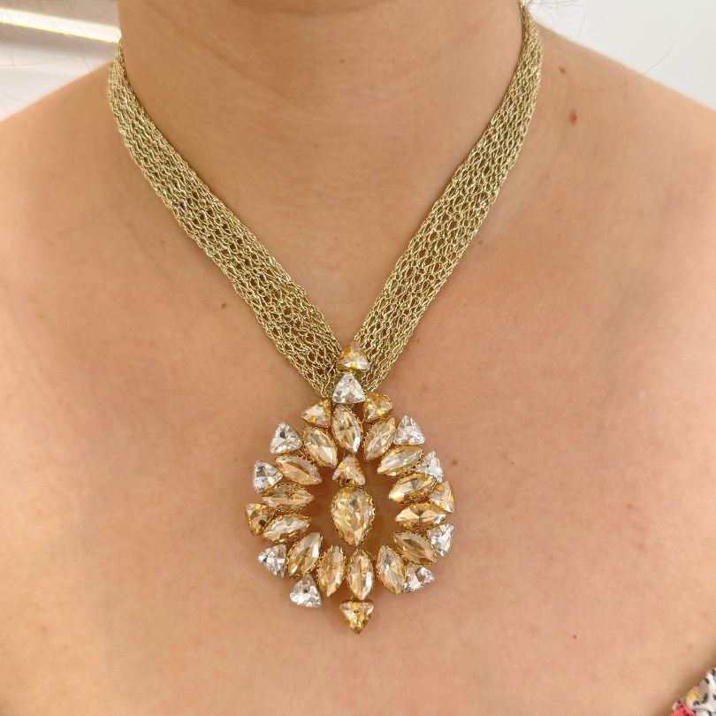 Collier doré cristaux champagne luxe