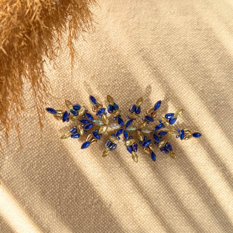 Applique bijou brodée bleu royal et doré