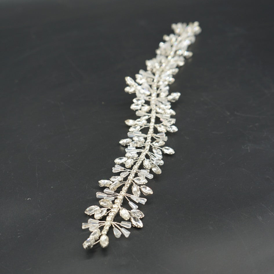 Broche de Mariage Blanche pour Cheveux Inspiration Florale