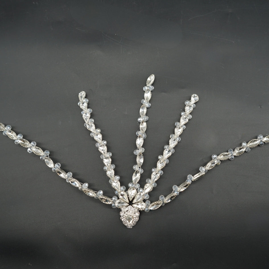 Broche de Mariage Blanche Couture en Cristaux Artisanale