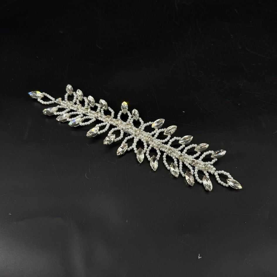 Bijou de cheveux argenté avec cristaux et perles