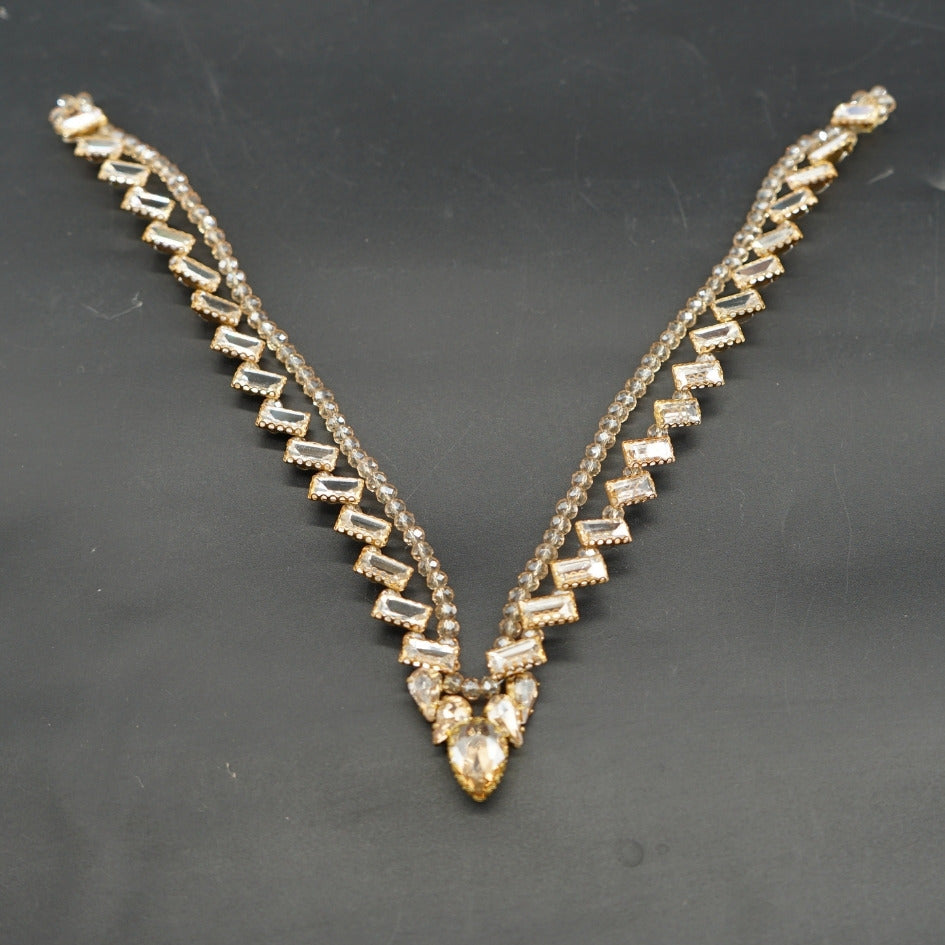 Broche mariage dorée cristaux, accessoire élégant