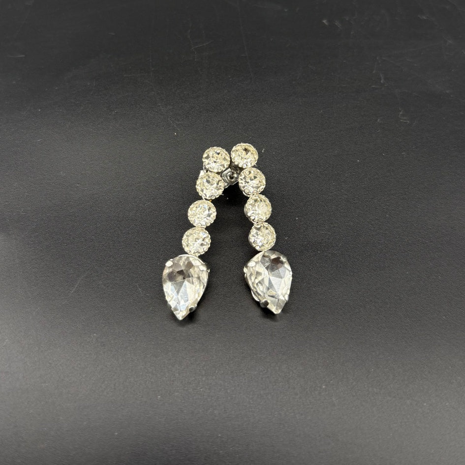 Boucle d'oreille blanc pour mariage style élégant et chic