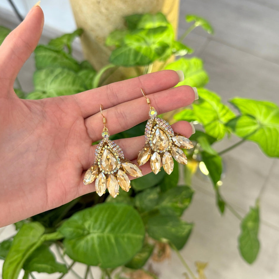 Boucle d'oreille doré de mariage