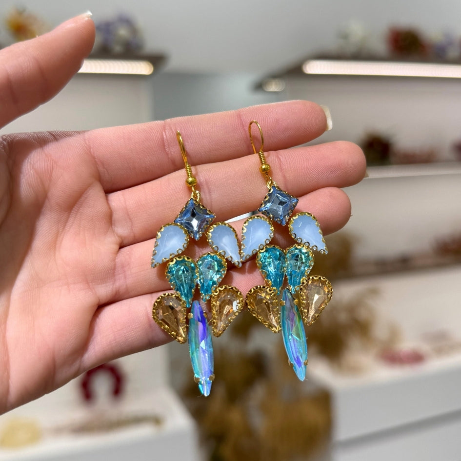 Boucles d’oreilles luxe en strass Bleu – Accessoire chic et glamour