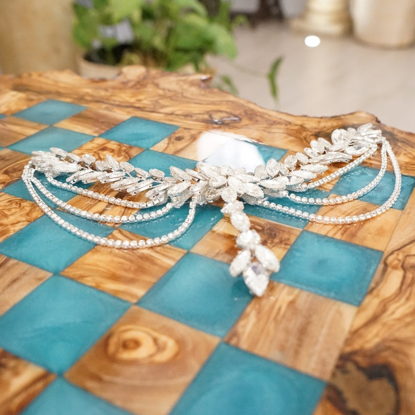 Broche blanc modèle Swarowski