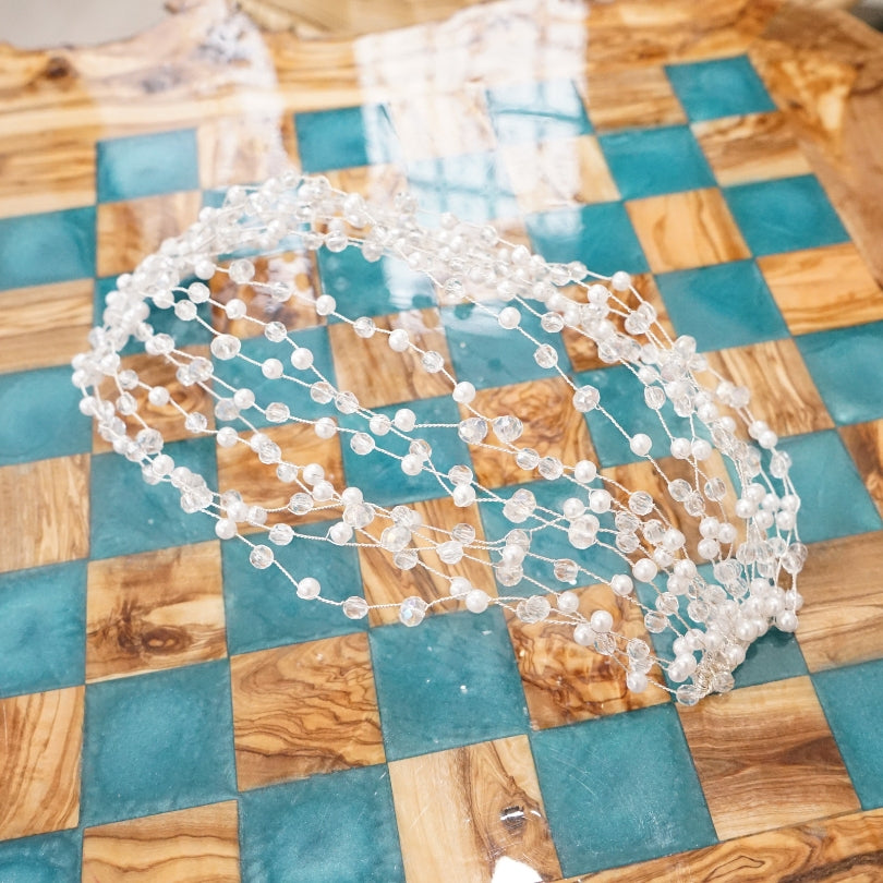 Broche blanc modèle bandeau