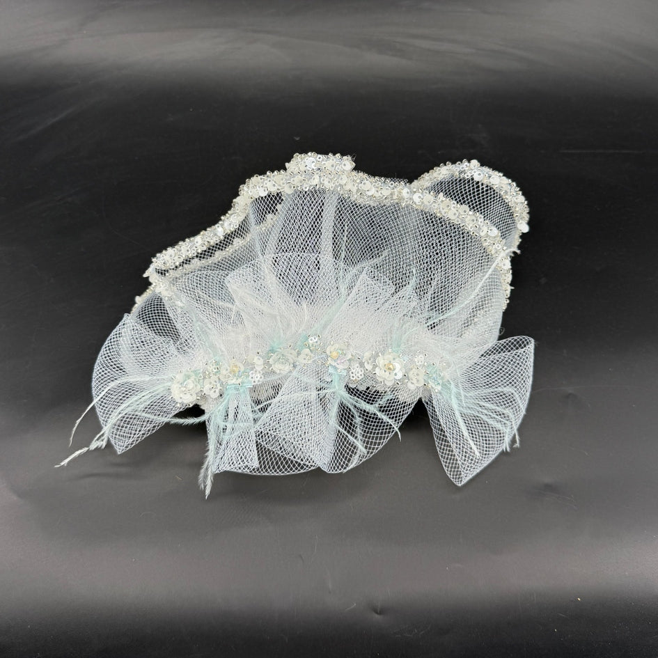 Broche de cheveux en tulle et perles mariage