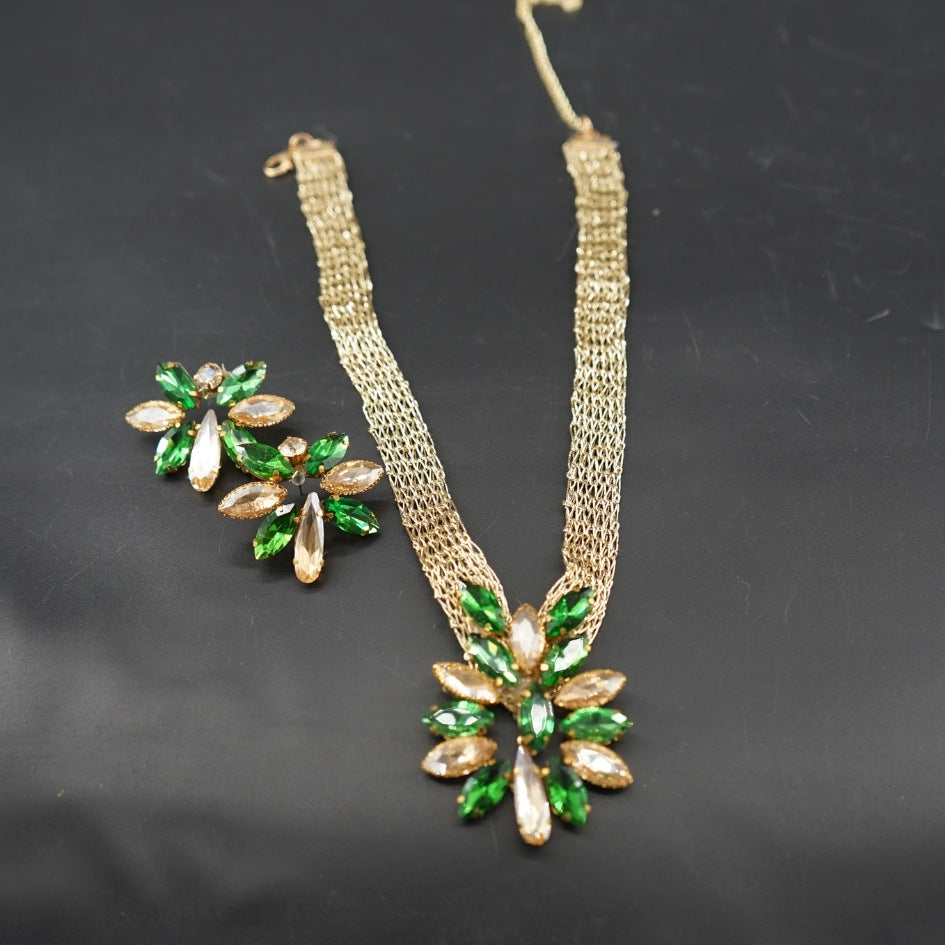 Collier vert doré cristaux ensemble luxe