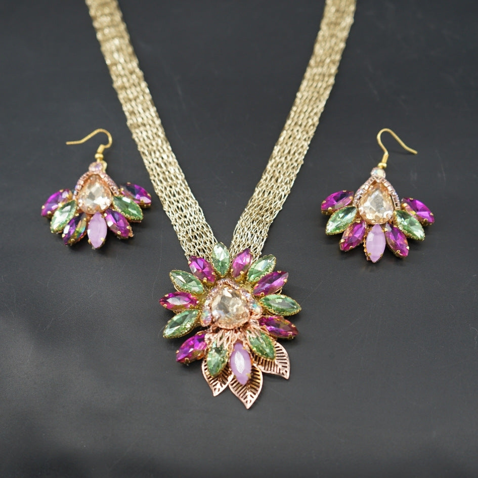 Collier multicolore floral cristaux luxe