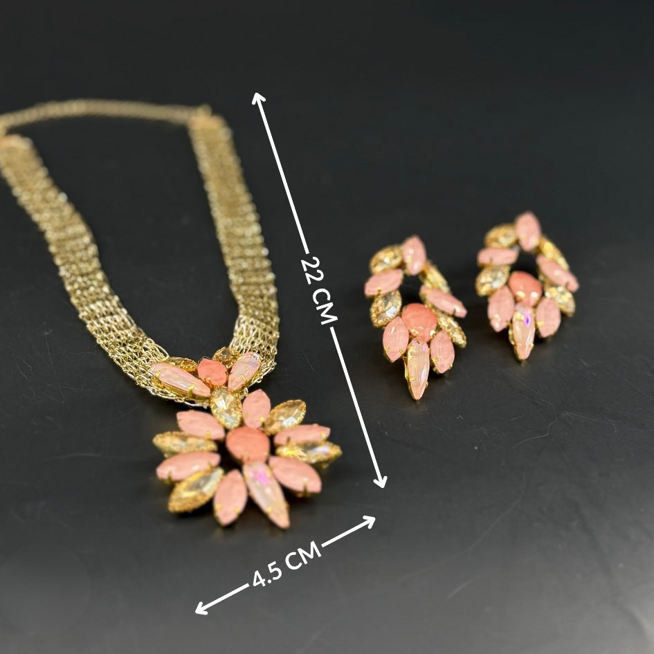 Collier rose doré cristaux floral