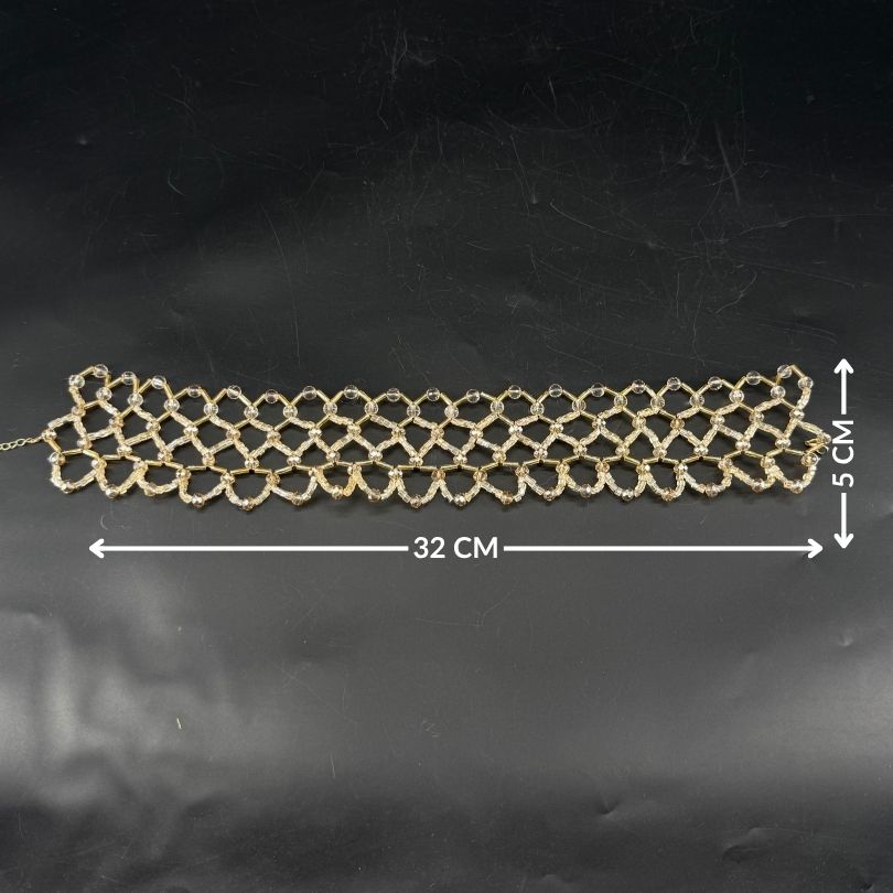 Collier choker doré ajouré avec strass scintillants