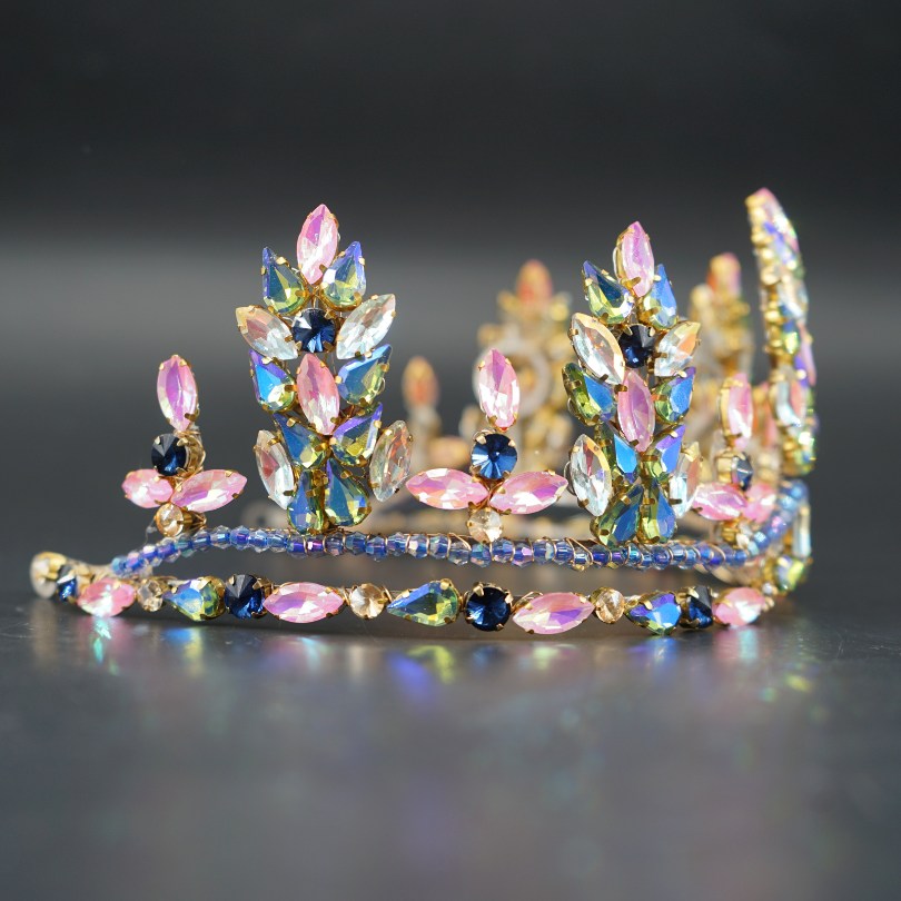 Couronne multicolore cristaux luxe mariée