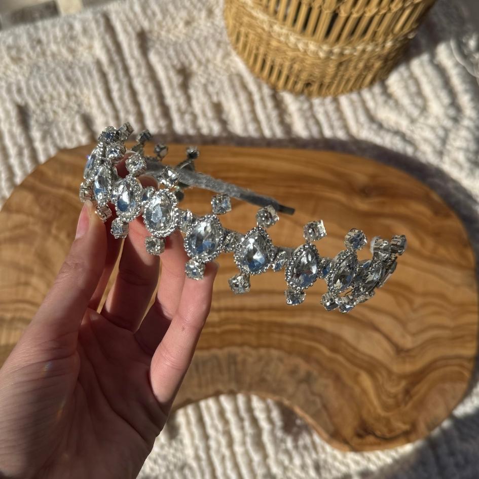 Bandeau de Mariage Élégant à Cristaux Brillants