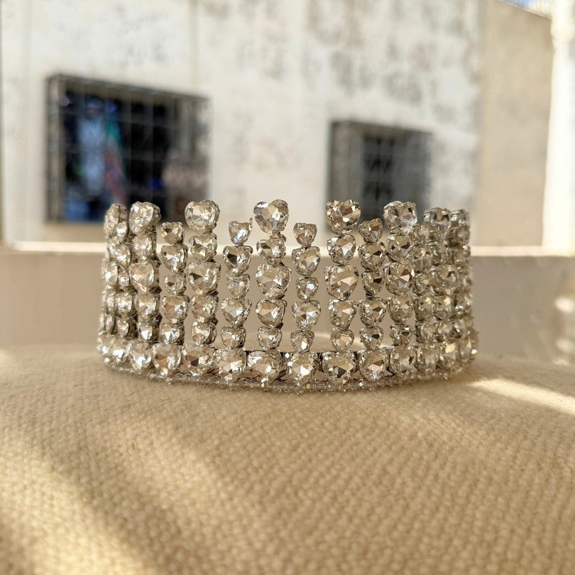 Couronne argentée cristaux cœur luxe