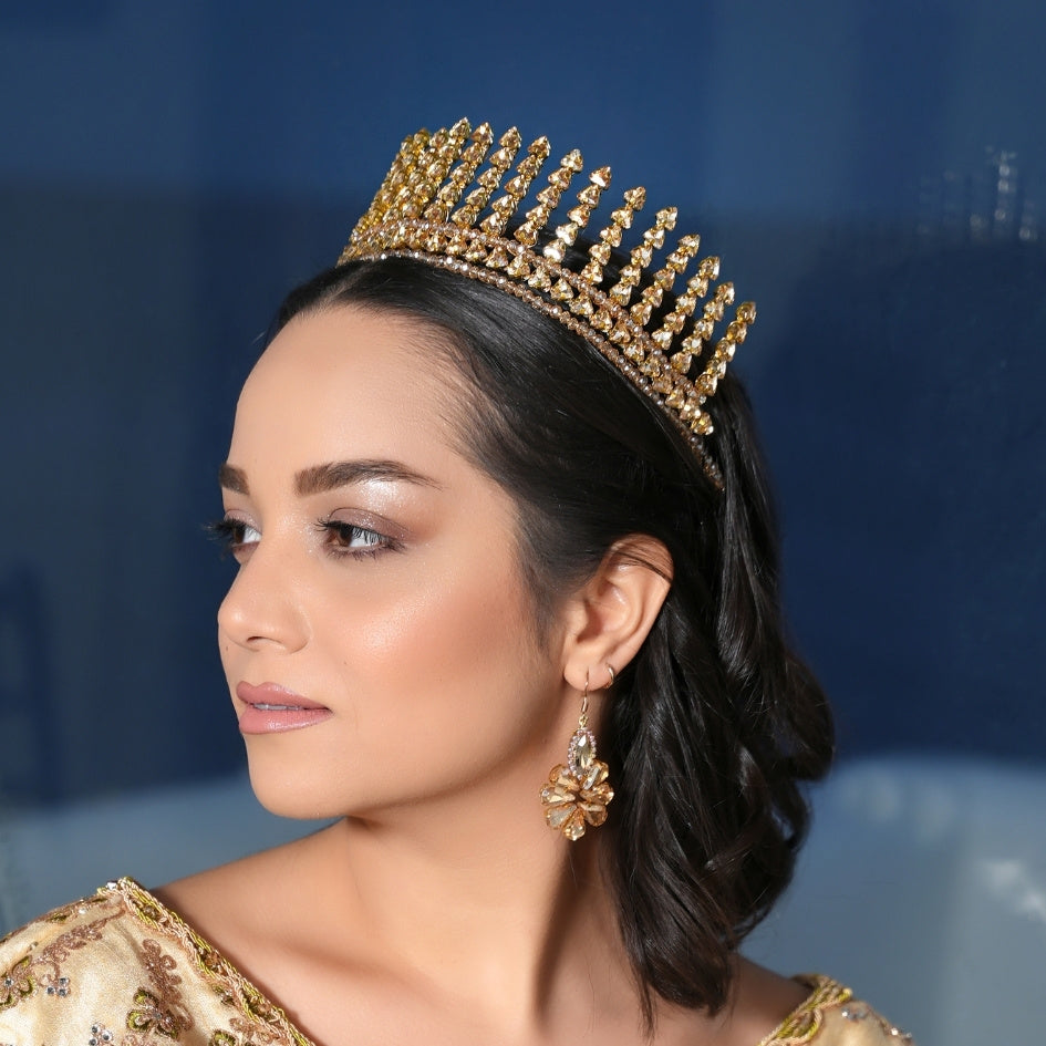 Couronne de mariage dorée à motifs triangulaires