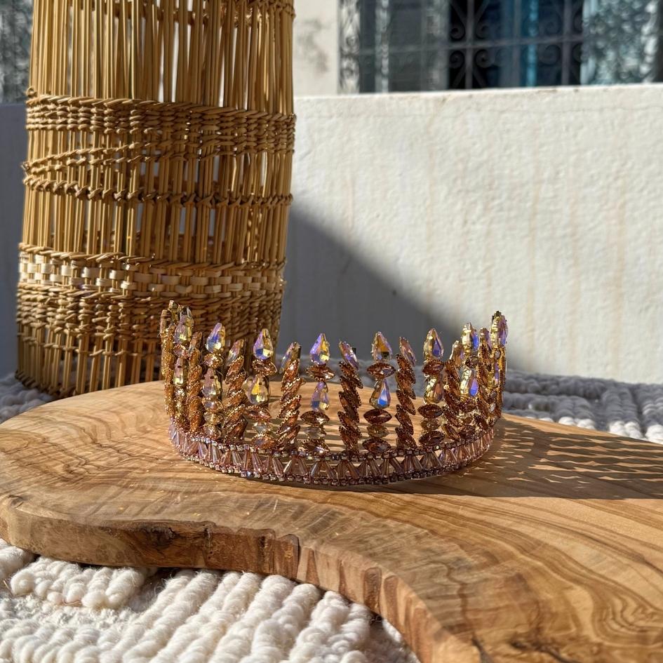 Couronne de Mariée Dorée à Cristaux Irisés