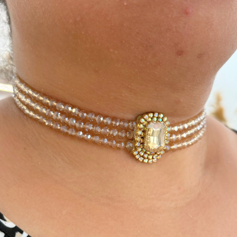 Collier mariage doré perlé style baroque