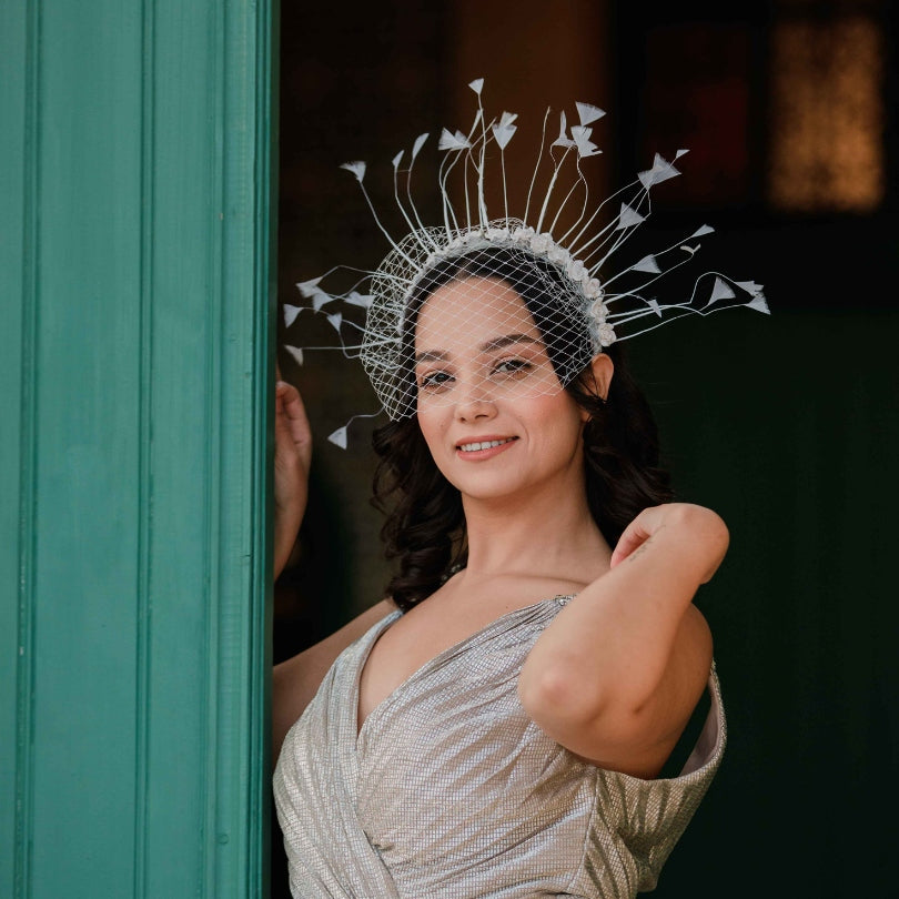 Bandeau de mariée avec voile et fleurs