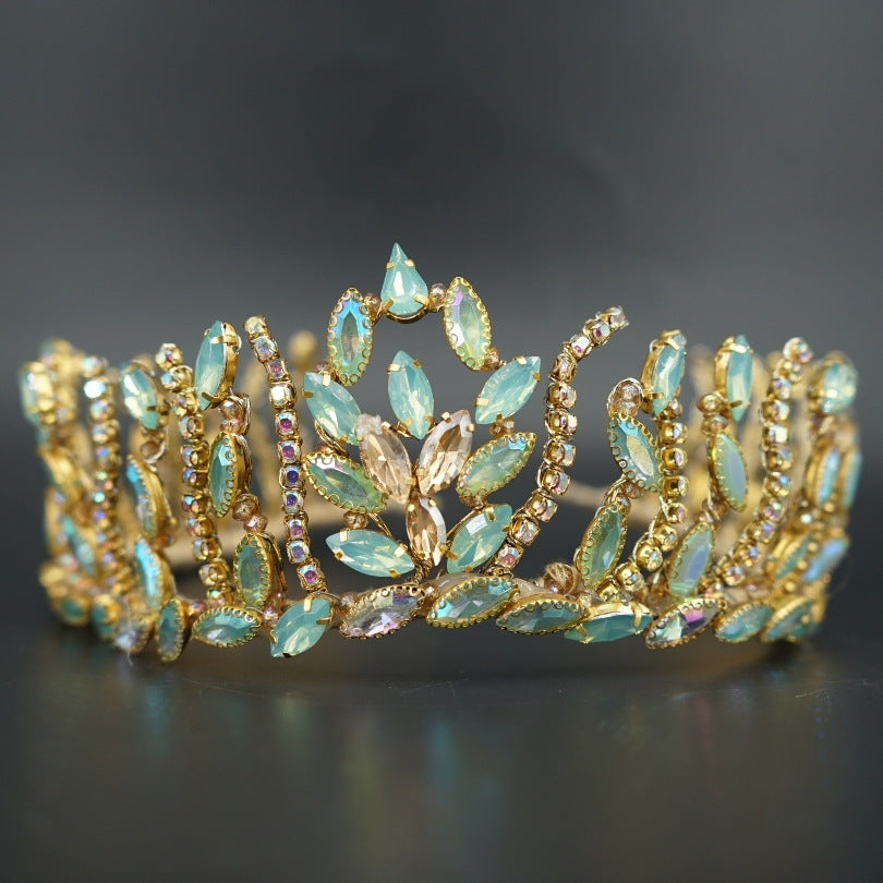 Couronne baroque en cristal bleu et doré – Accessoire de cérémonie