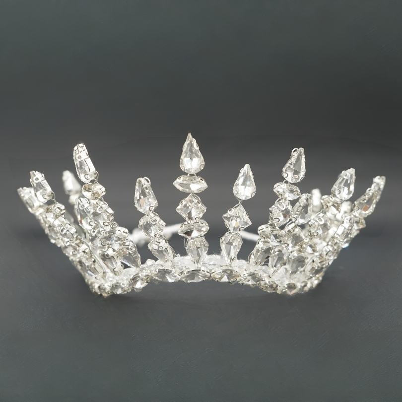 Diadème en argent fait à la main de luxe, couronne de mariée de mariage, couronne de cristal de strass, bijoux de cheveux de mariée de femmes, diadème de réception de mariage