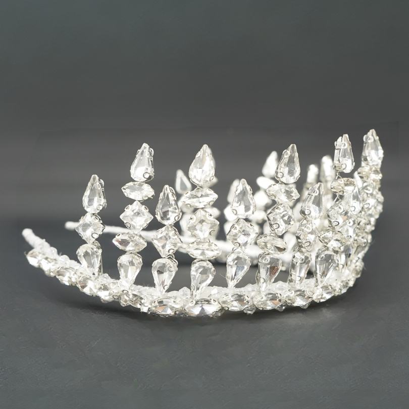 Diadème en argent fait à la main de luxe, couronne de mariée de mariage, couronne de cristal de strass, bijoux de cheveux de mariée de femmes, diadème de réception de mariage