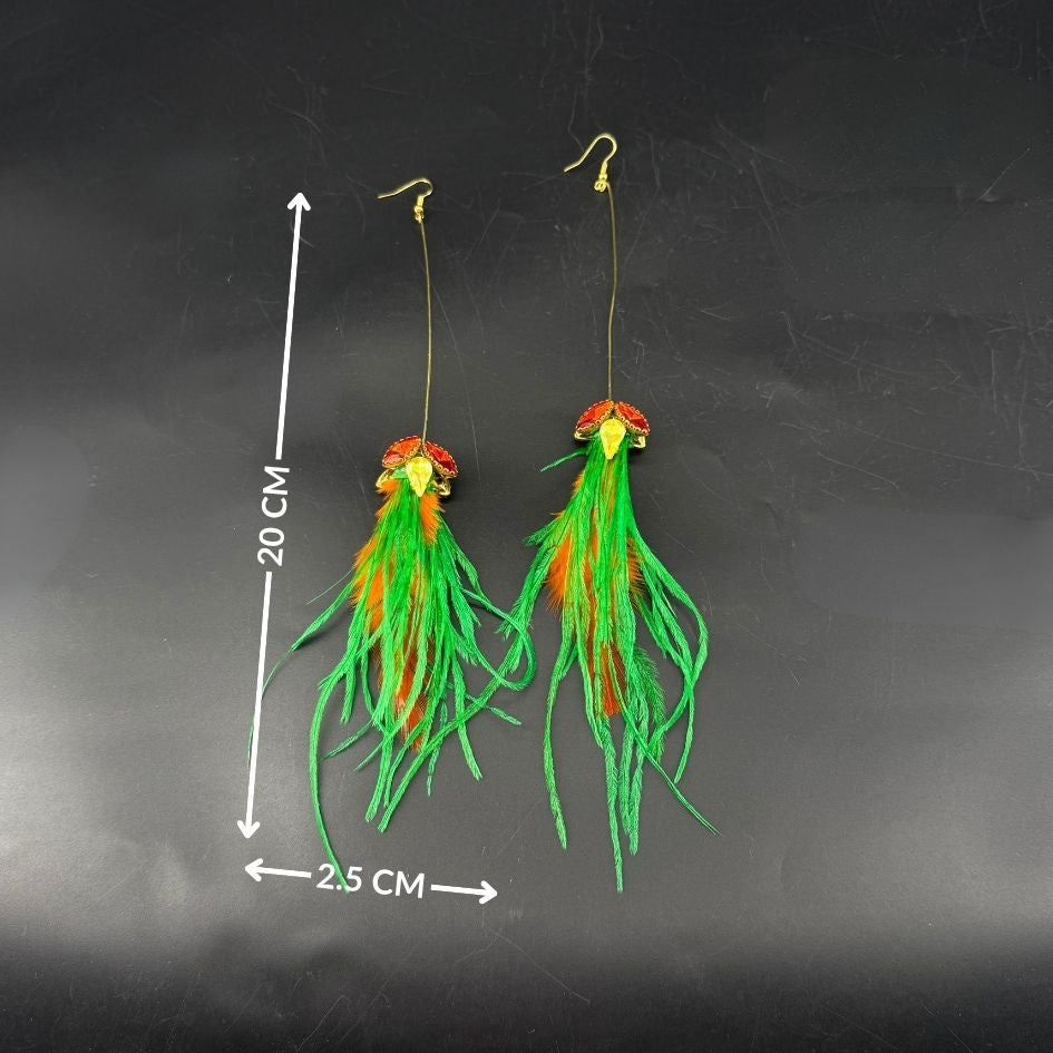 Boucles d’oreilles longues à plumes vertes et orange